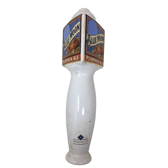 Blue Moon PUMPkin Ale Beer Tap Handle - White eramic with Triangular Head - Picture 2 of 7